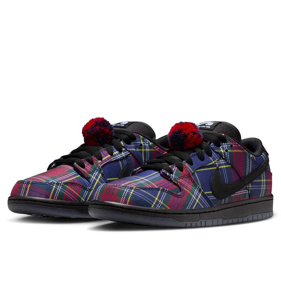 Nike SB Dunk Low Pro Nardwuar QS Shoes - Image 3
