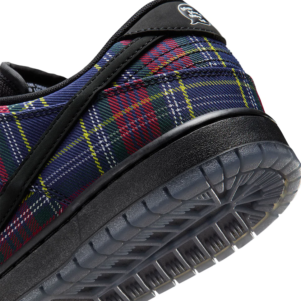 Nike SB Dunk Low Pro Nardwuar QS Shoes - Image 9