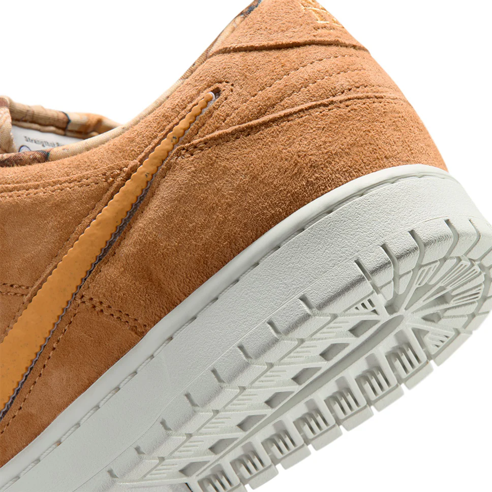 Nike SB Dunk Low Pro QS Note Shoes - Image 10