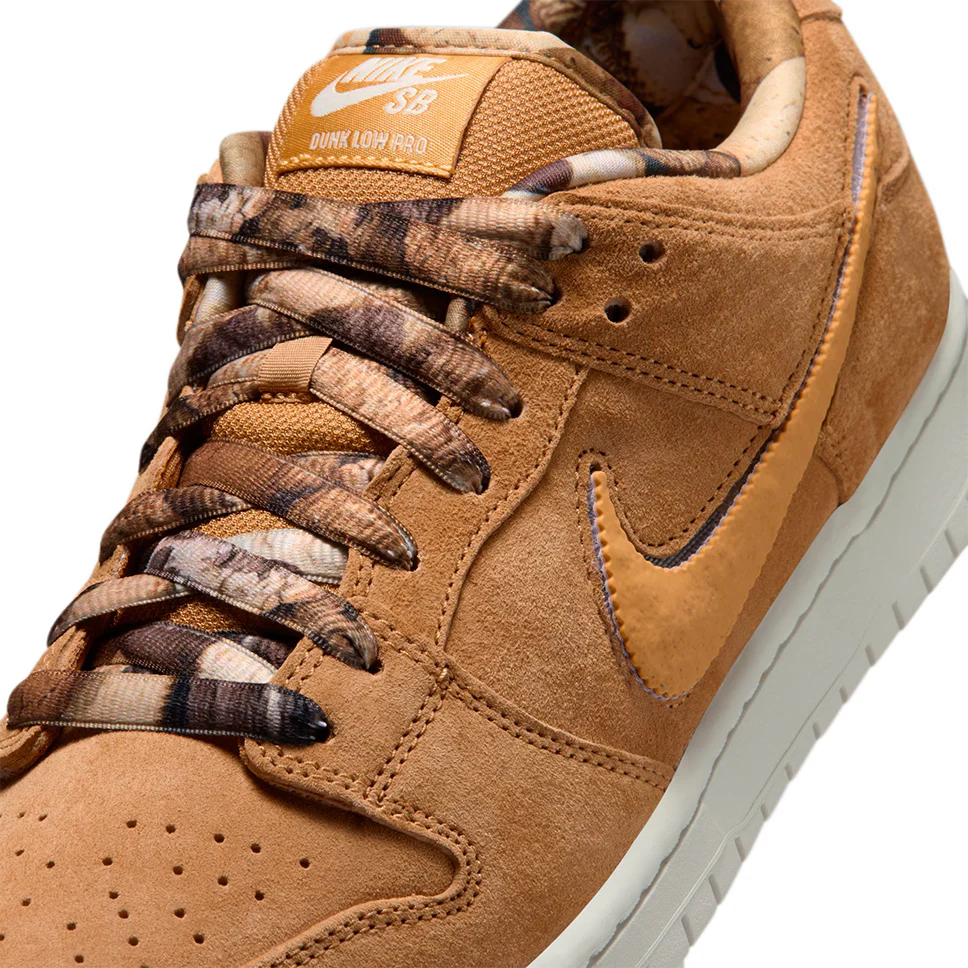 Nike SB Dunk Low Pro QS Note Shoes - Image 9