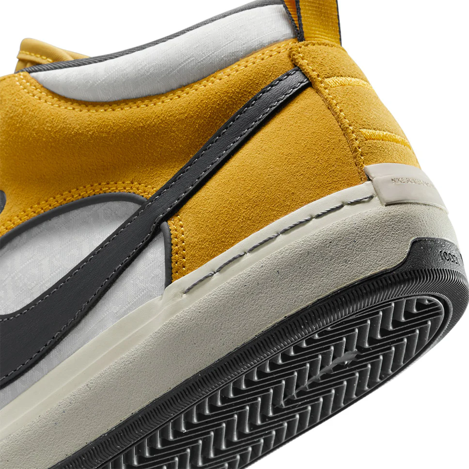 Nike SB React Leo University Gold Shoes - Image 6